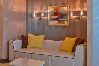 Отель International Hotel Casino & Tower Suites FREE PARKING Золотые Пески Президентский люкс-11