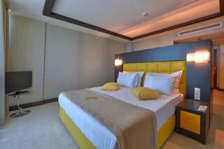 Отель International Hotel Casino & Tower Suites FREE PARKING Золотые Пески Президентский люкс-14